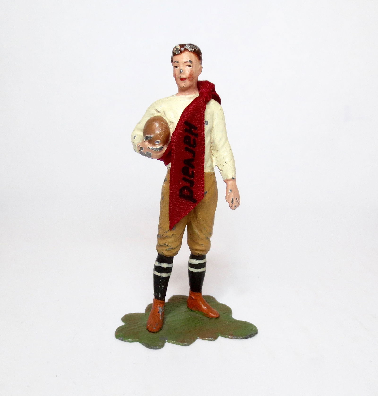 Heyde RARE Large Scale Football Player: Harvard College Football Figure. 110mm tall. Excellent condition.