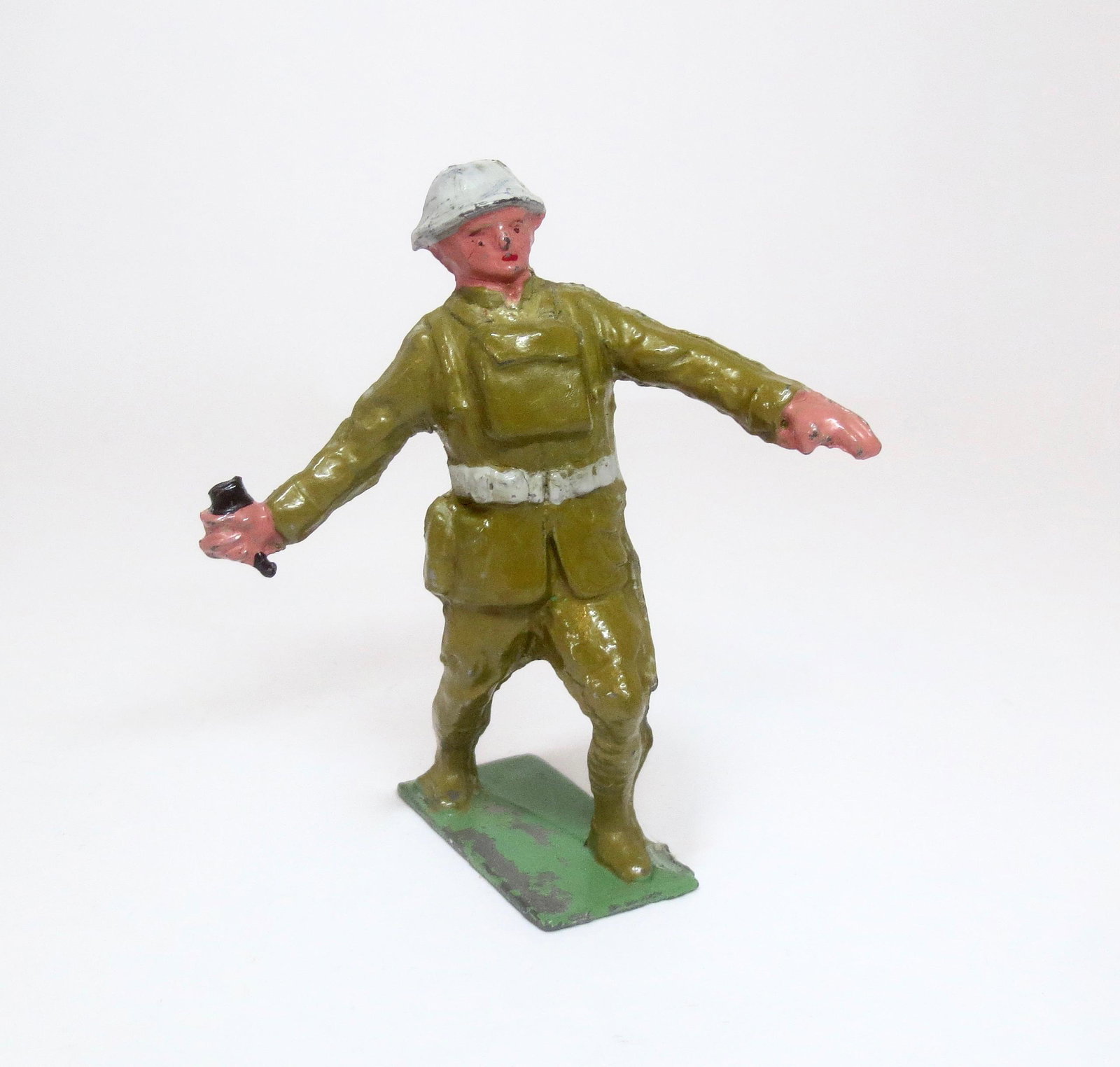 Jones American Engineer Bomber of 1918: From the "Metal Arts Miniatures" Line. 3" tall. Excellent condition. Unboxed.