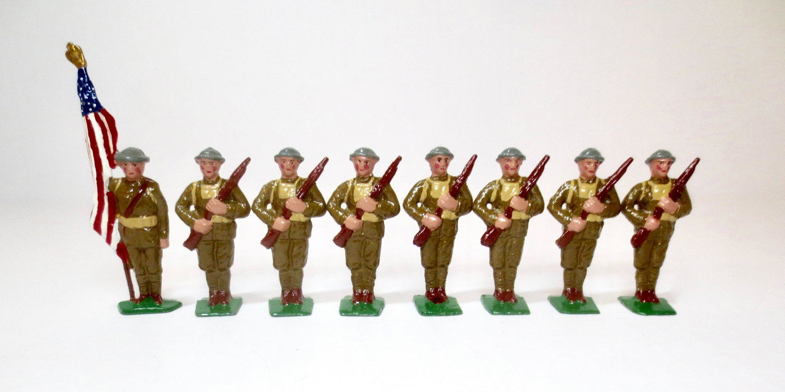 Jones American Infantry of 1917: At Port Arms with Sergeant holding American Flag. 8 pieces. Repainted condition. Unboxed.