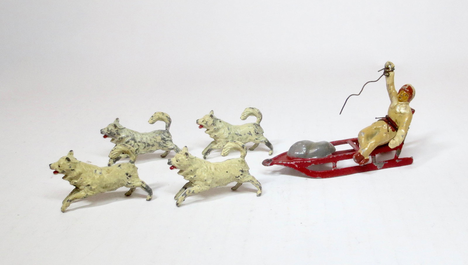 French Maker Arctic Explorer on Dog Sled: 6 pieces. Excellent condition (missing dog team harness). Unboxed.