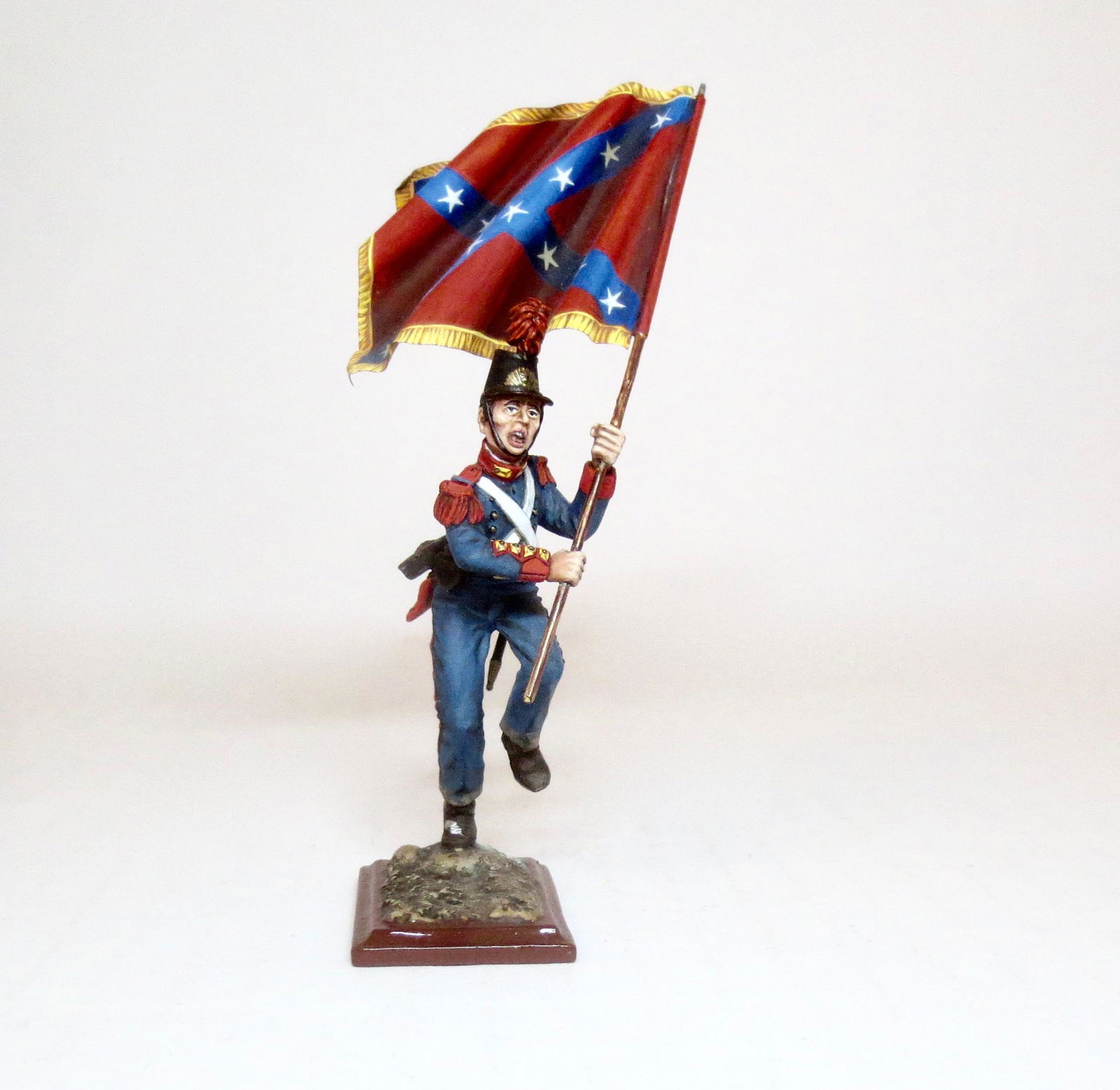 St. Petersburg Russia, ACW Standard Bearer: Montgomery True Blues with Confederate Flag. Studio painted. 60mm scale. Mint condition. Unboxed.