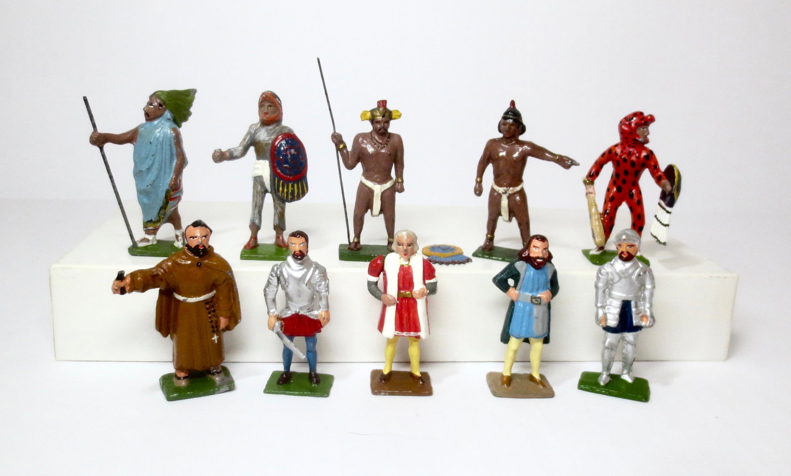 Michael Hitrovo Aztecs & Conquistadors: Mexico Collection (long out of production) featuring colorful Aztec Warriors, and Conquistadors including Columbus, Cortez and others. Very good to good condition (one loose shield, and some missing w
