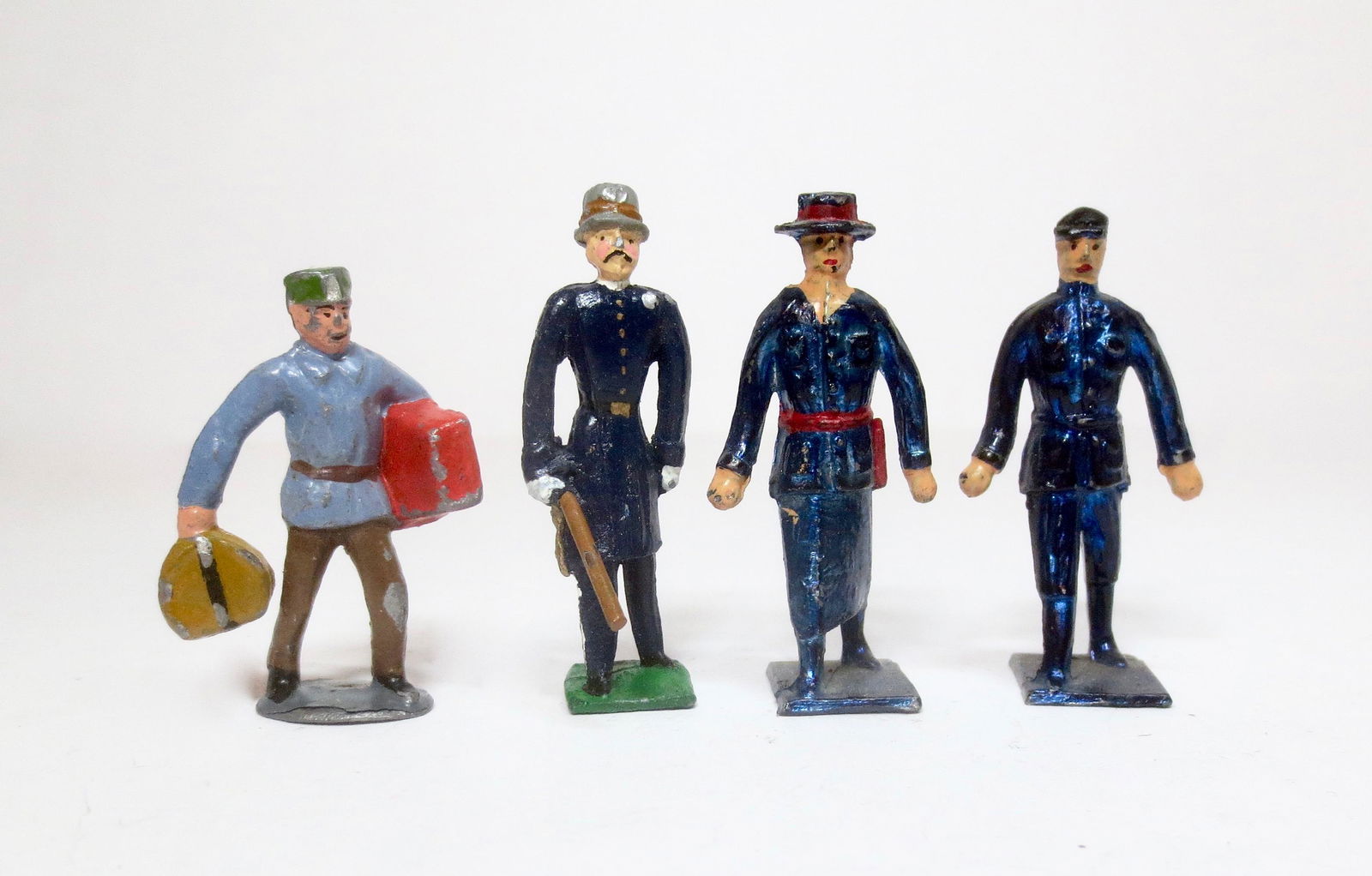 Heyde or similar 50mm Train Figures: 4 pieces. Excellent condition. Unboxed.