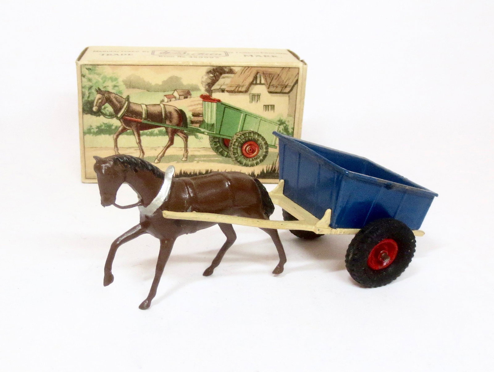 Britains #126F Rubber Tyred Farm Cart Set: Post war issue. 2 pieces. Near mint condition. Box excellent.