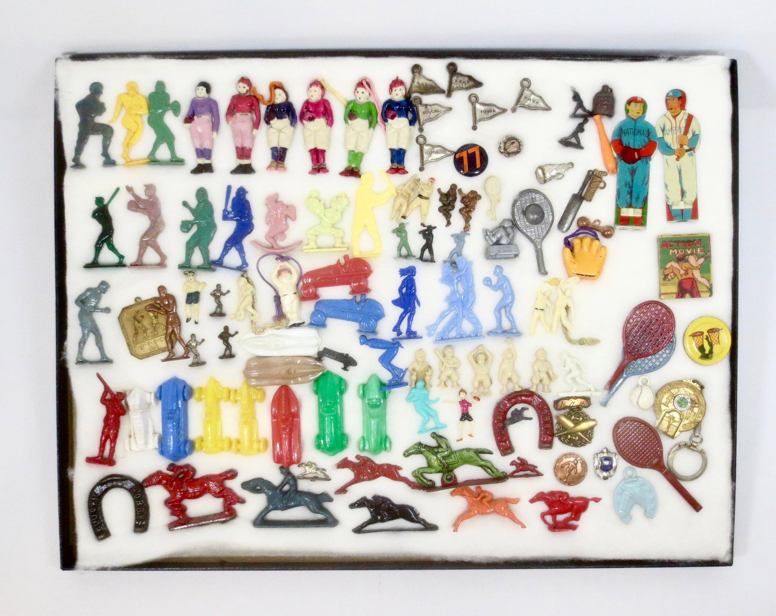 Large Assortment of Sports Toys: Vintage toys from; Cracker Jack, Gumball machine, and Game pieces. Football Players, Boxers, Baseball Players, Jockeys, Basketball Players, and more. 109 pieces. Excellent condition. Unboxed.