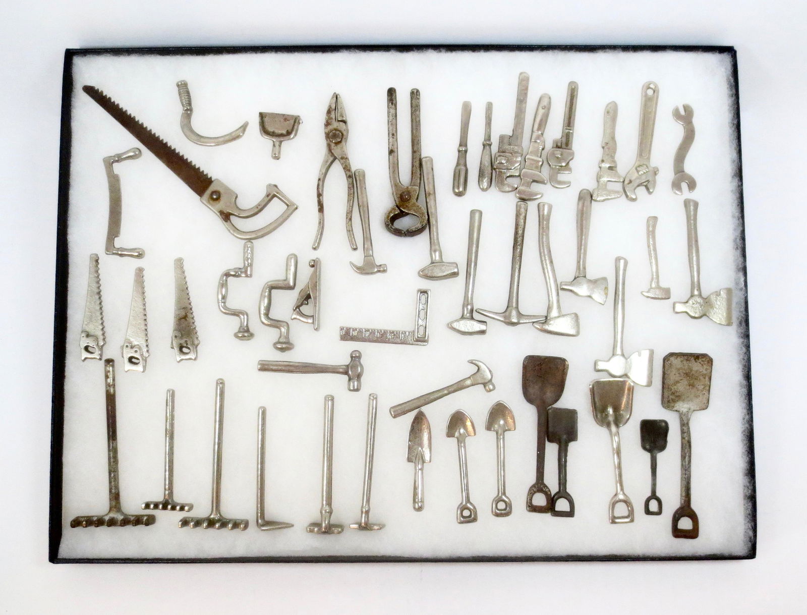 Miniature Tool Assortment: Large array of carpenter, and garden tools. 45mm-150mm tall. 45 pieces. Excellent condition. Unboxed.