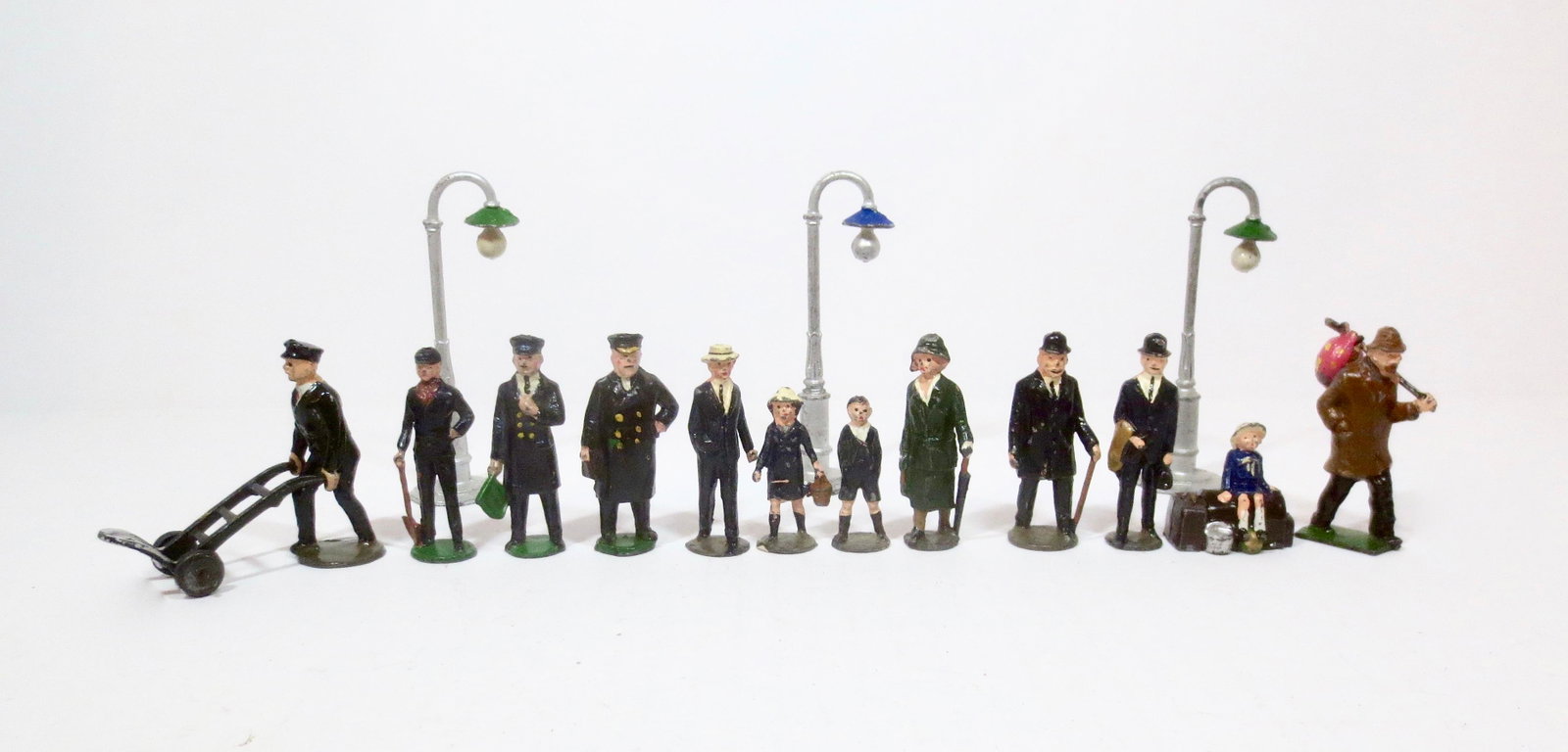 Johillco Train Figures: Assorted Station Crew and Passengers. 16 pieces. Excellent condition. Unboxed.