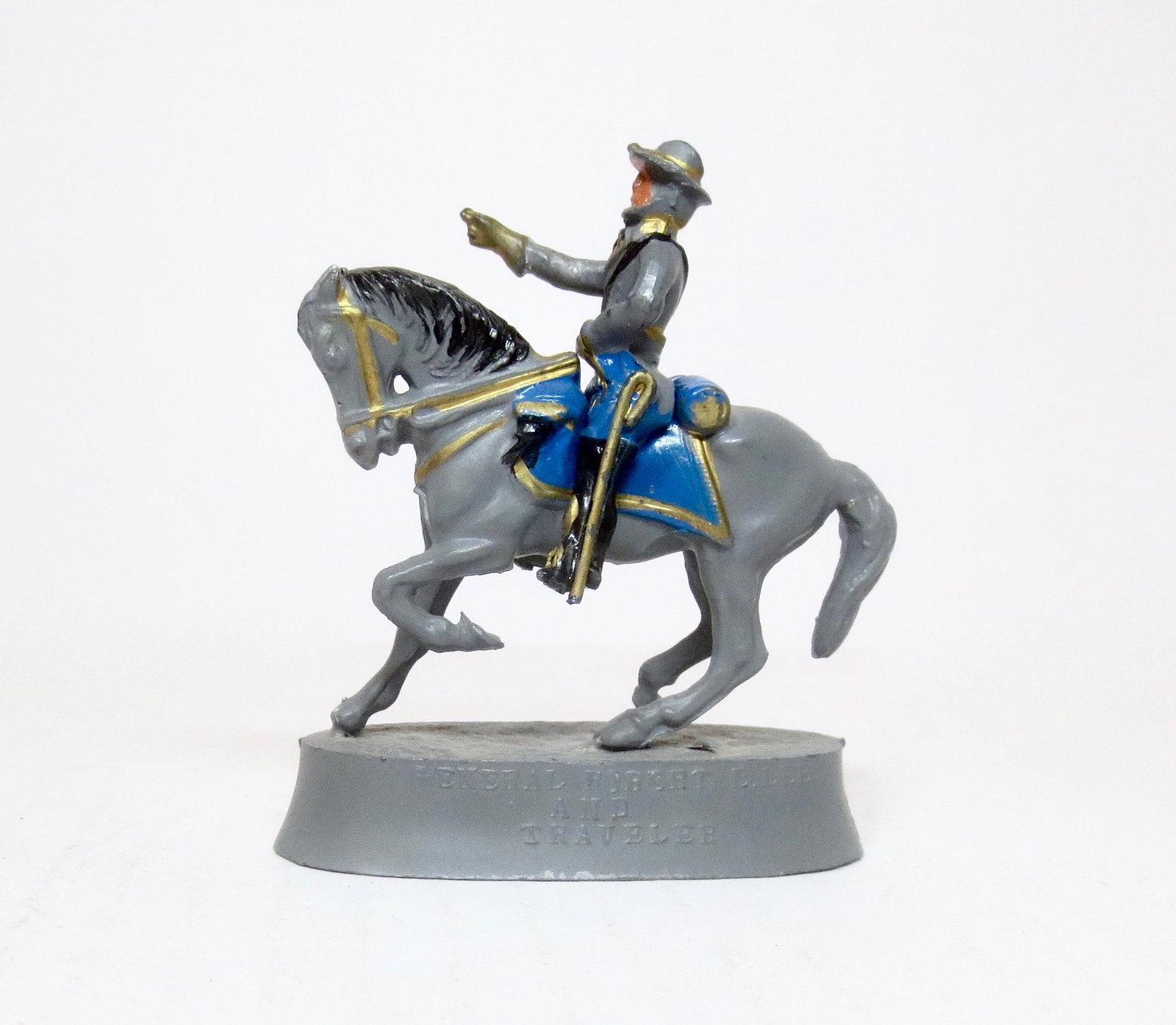 General Lee and Traveler Souvenir Figure: 3-1/2" tall. Excellent condition. No box.