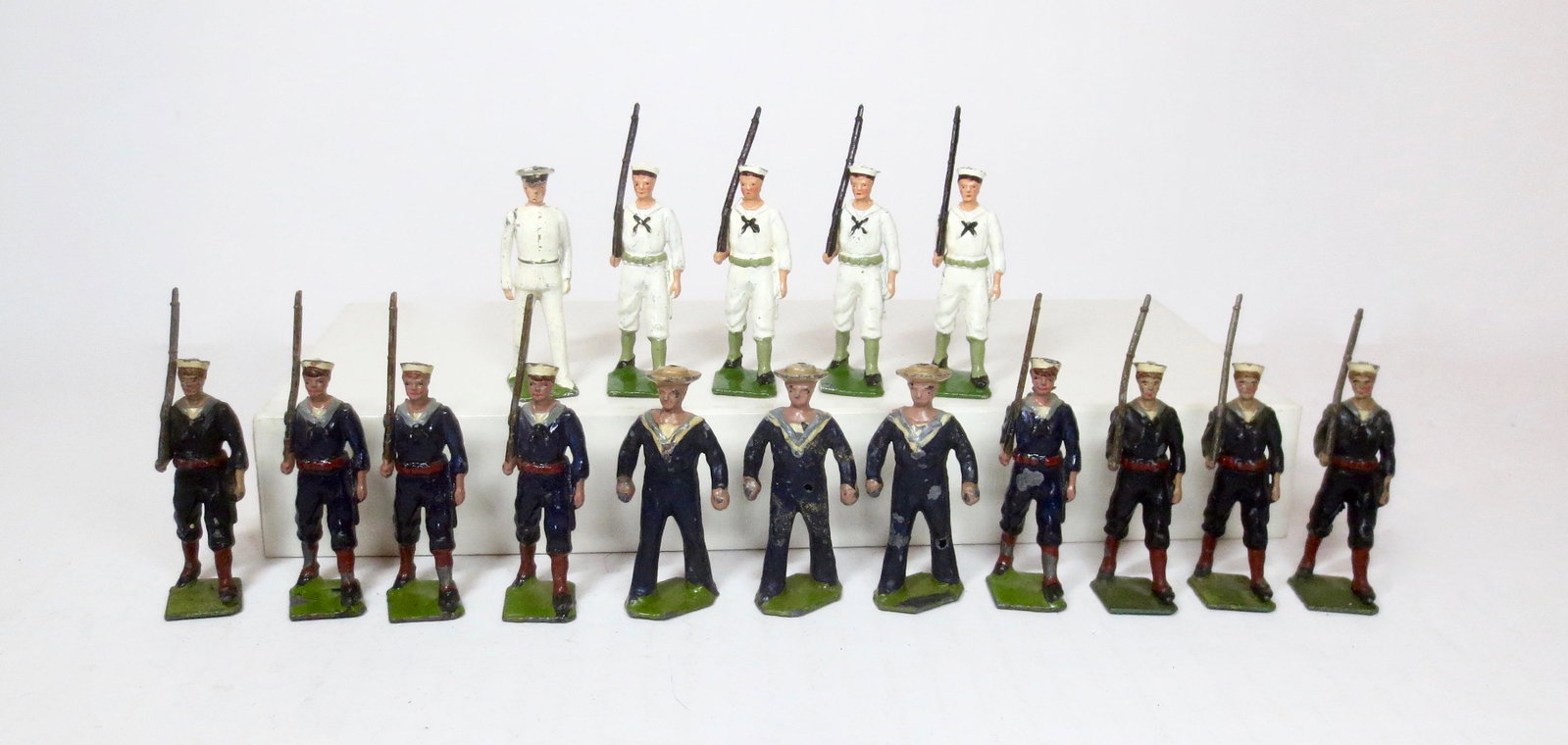 Britains U.S. and British Navy Assortment: Pre and Post war issues. 18 pieces. Unboxed.