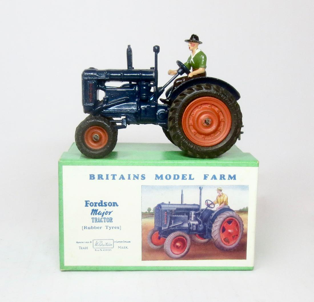 Britains #128F Fordson Major Tractor: Post war issue with Rubber Tyres. 2 pieces. Near mint condition. Box excellent.