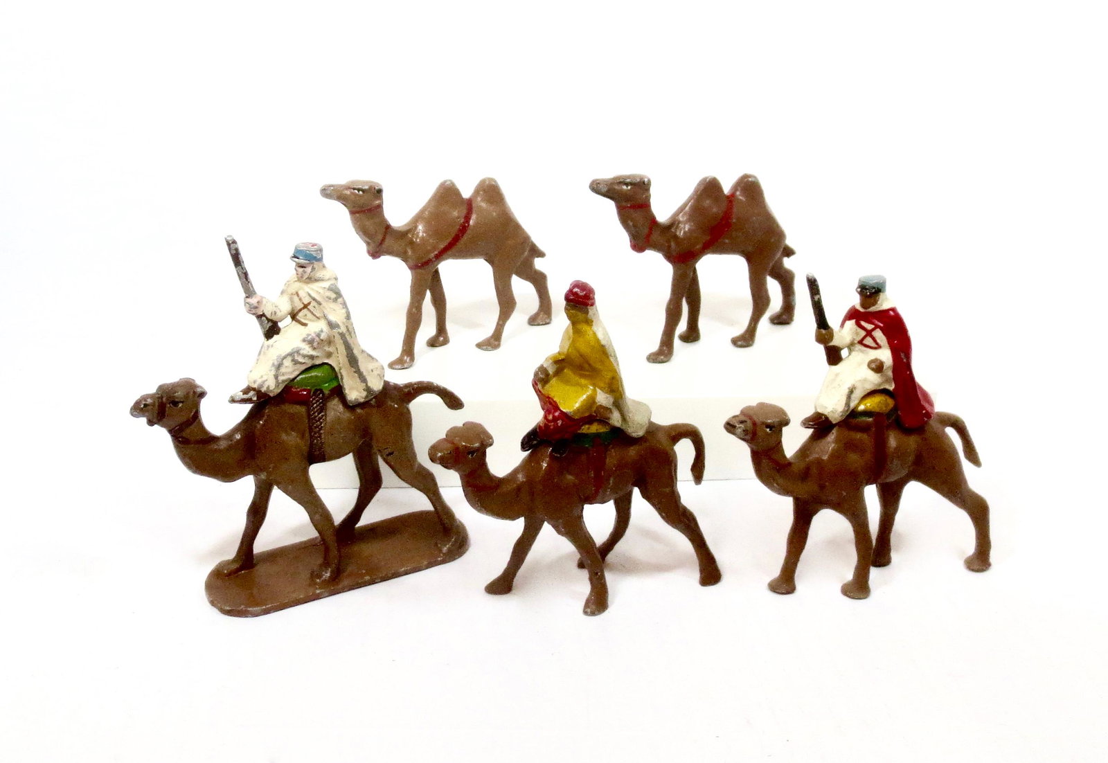 Wendal French Foreign Legion: Plus a RARE female Arab on Camel. 5 pieces. Excellent to very good condition, with some paint loss. Unboxed.