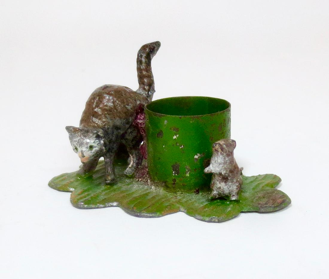 Heyde "Cat & Mouse" Candle Holder: Whimsical vignette. 25mm tall. Excellent condition. Unboxed.