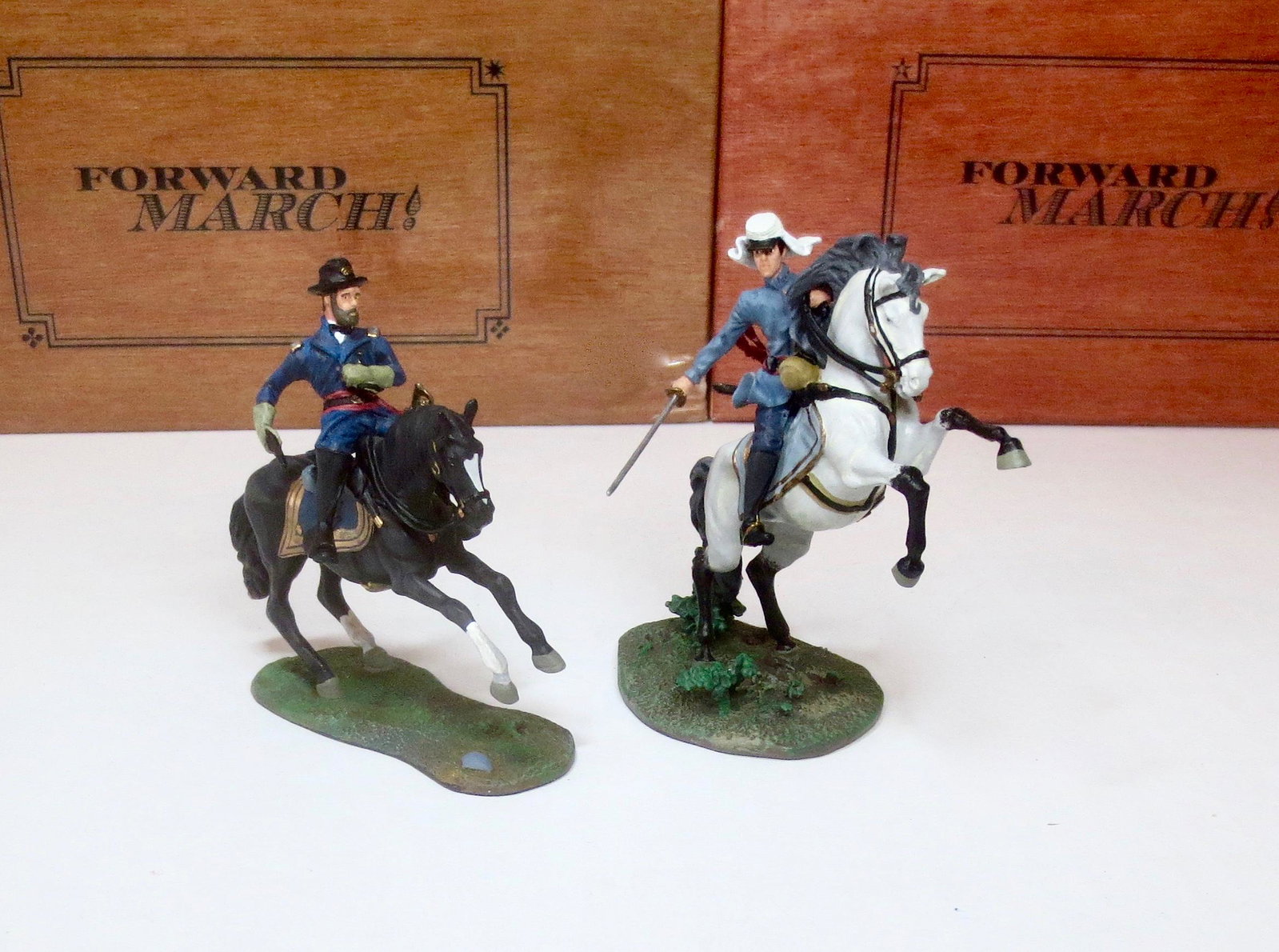 Forward March American Civil War Figures: William Tecumseh Sherman Mounted #FM10004, and Confederate Officer Mounted #FM10015. 2 pieces. Mint condition. Boxes excellent.