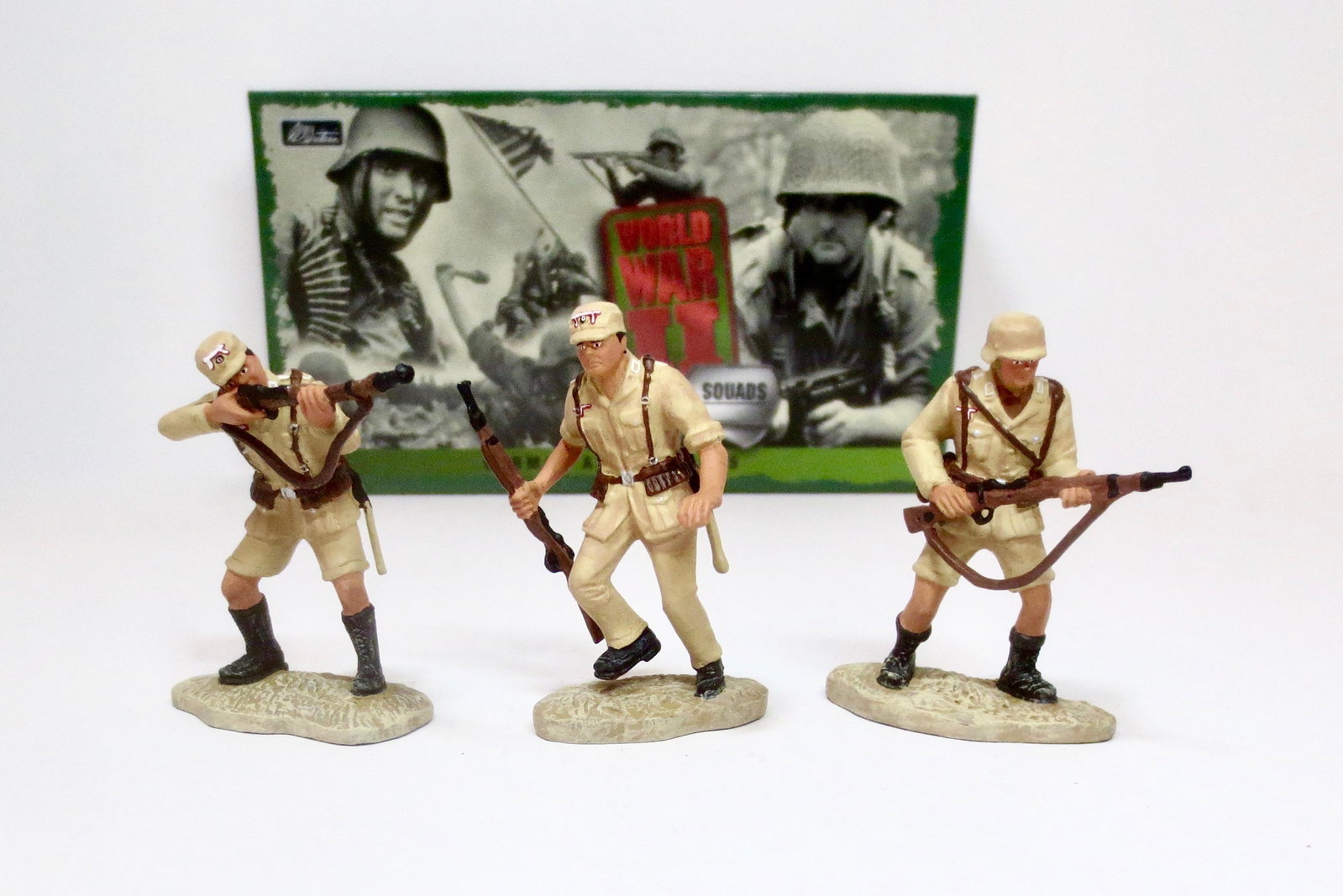 Britains #17254 German Afrika Korps: World War II Squads Series. 3 pieces. Mint condition. Box excellent.