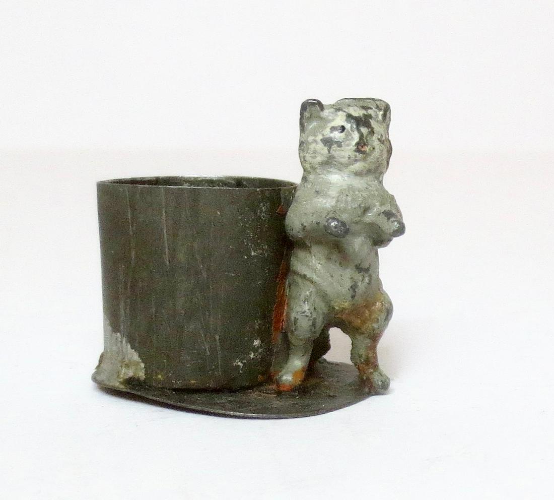 Heyde Miniature Tom Kitten Knick Knack: Adorable piece. 30mm tall. Excellent condition. Unboxed.