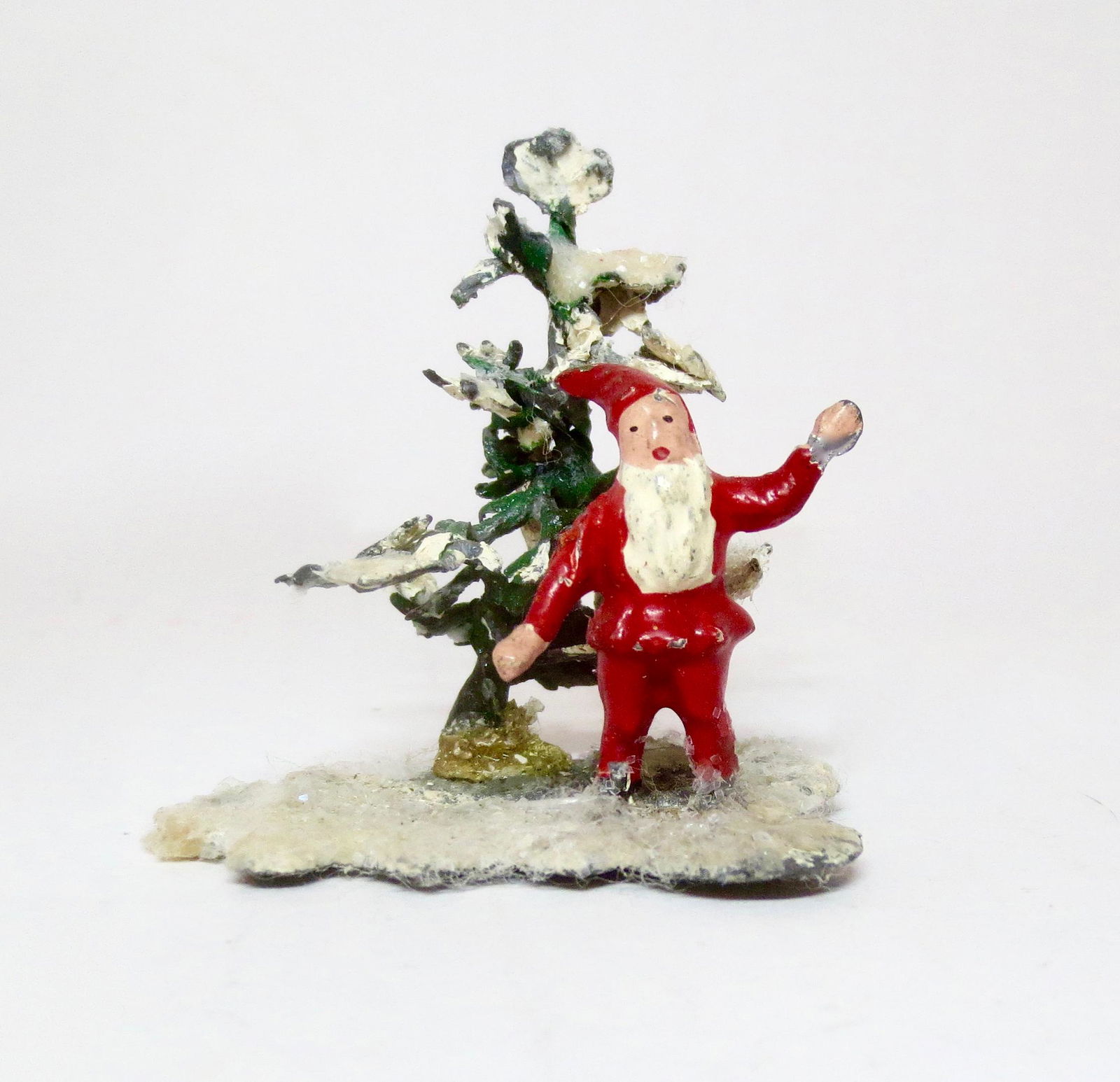 Heyde Christmas Elf Vignette: Happy fellow waving a welcome. 50mm tall. Excellent condition. Unboxed.