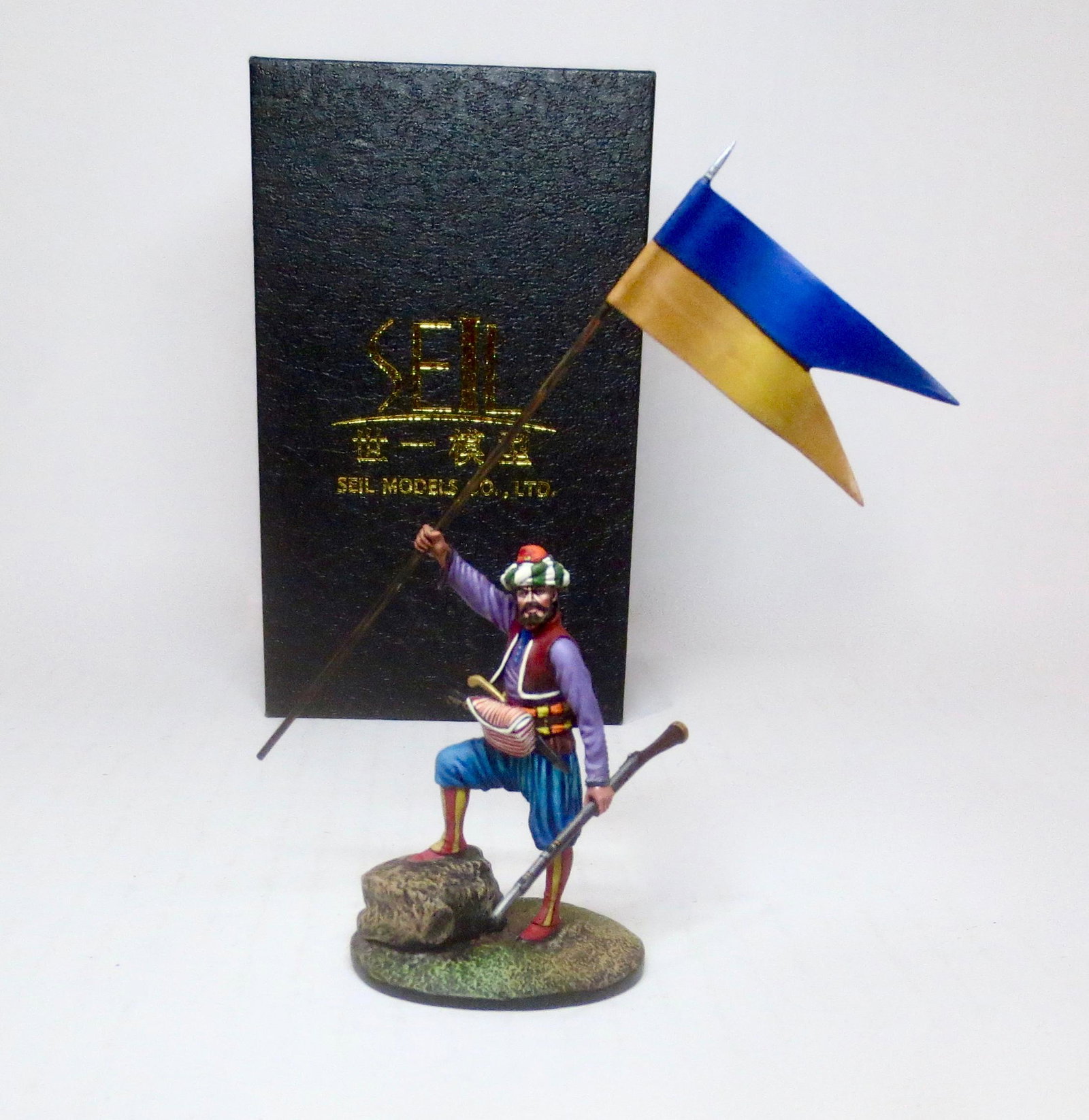 Seil Models Co. Middle Eastern Standard Bearer: Measures 2-1/2" tall to the top of head. Mint condition. Box excellent.