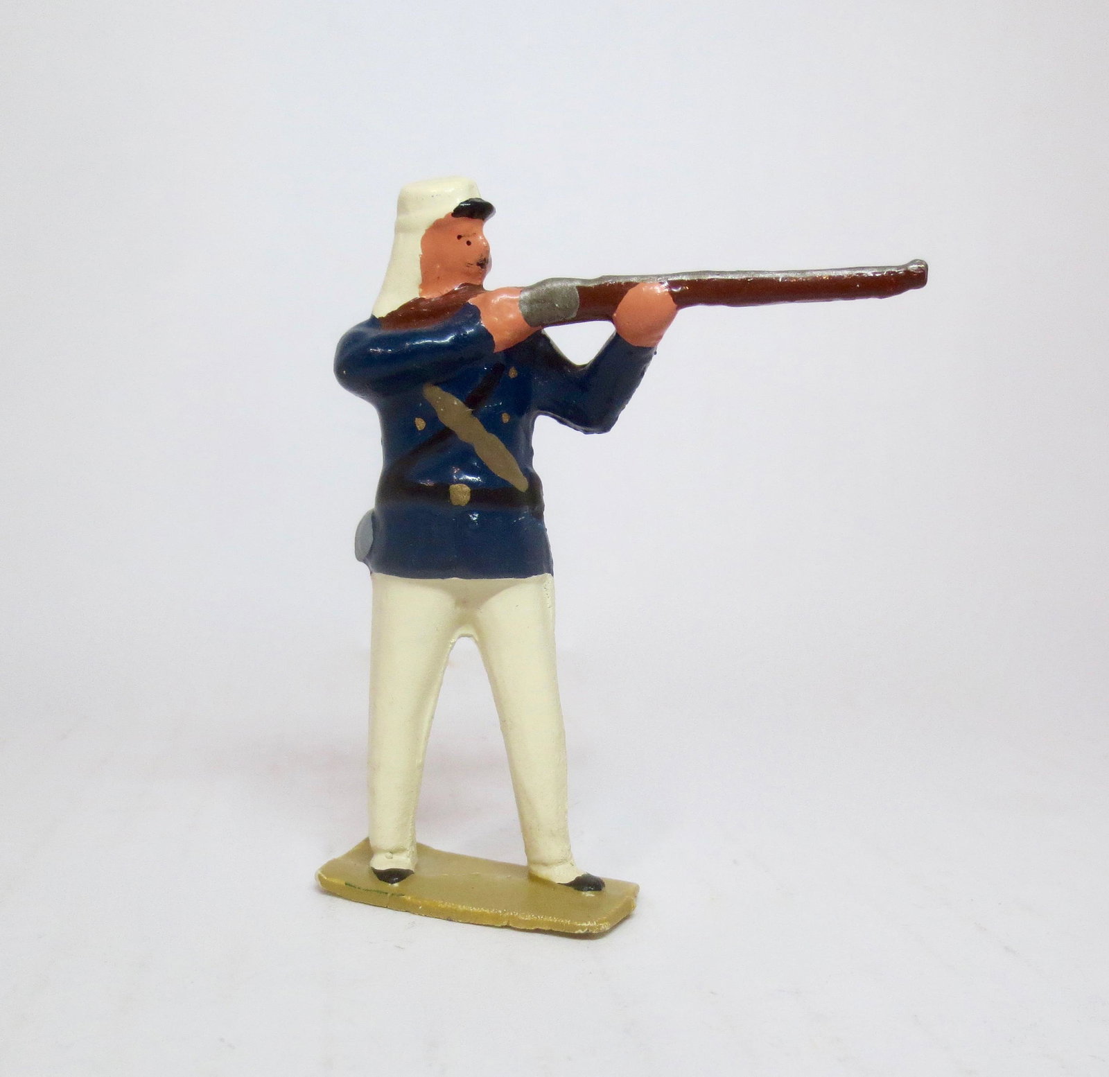 Jones French Foreign Legion: Firing rifle. From the "Metal Arts Miniatures" line. 3" tall. Excellent condition. Unboxed.