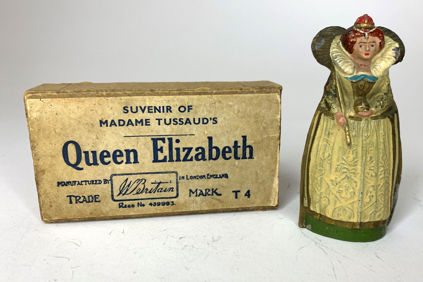 Britains Set #T4 Queen Elizabeth (1 of 1)