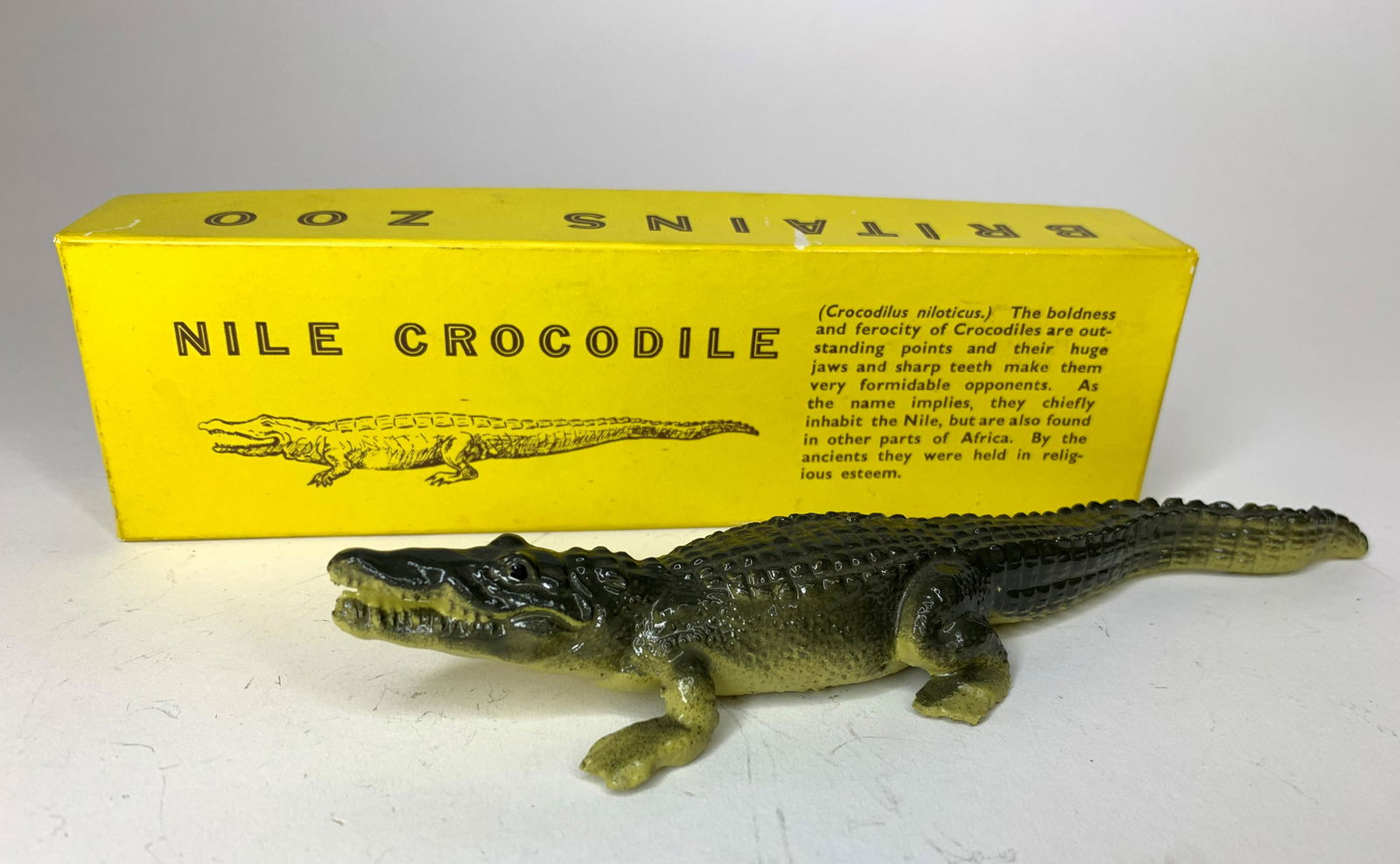 Britains Set #917 Crocodile: Post War. In original box. 1 Piece. Condition Figure Pristine. Condition Box Pristine.