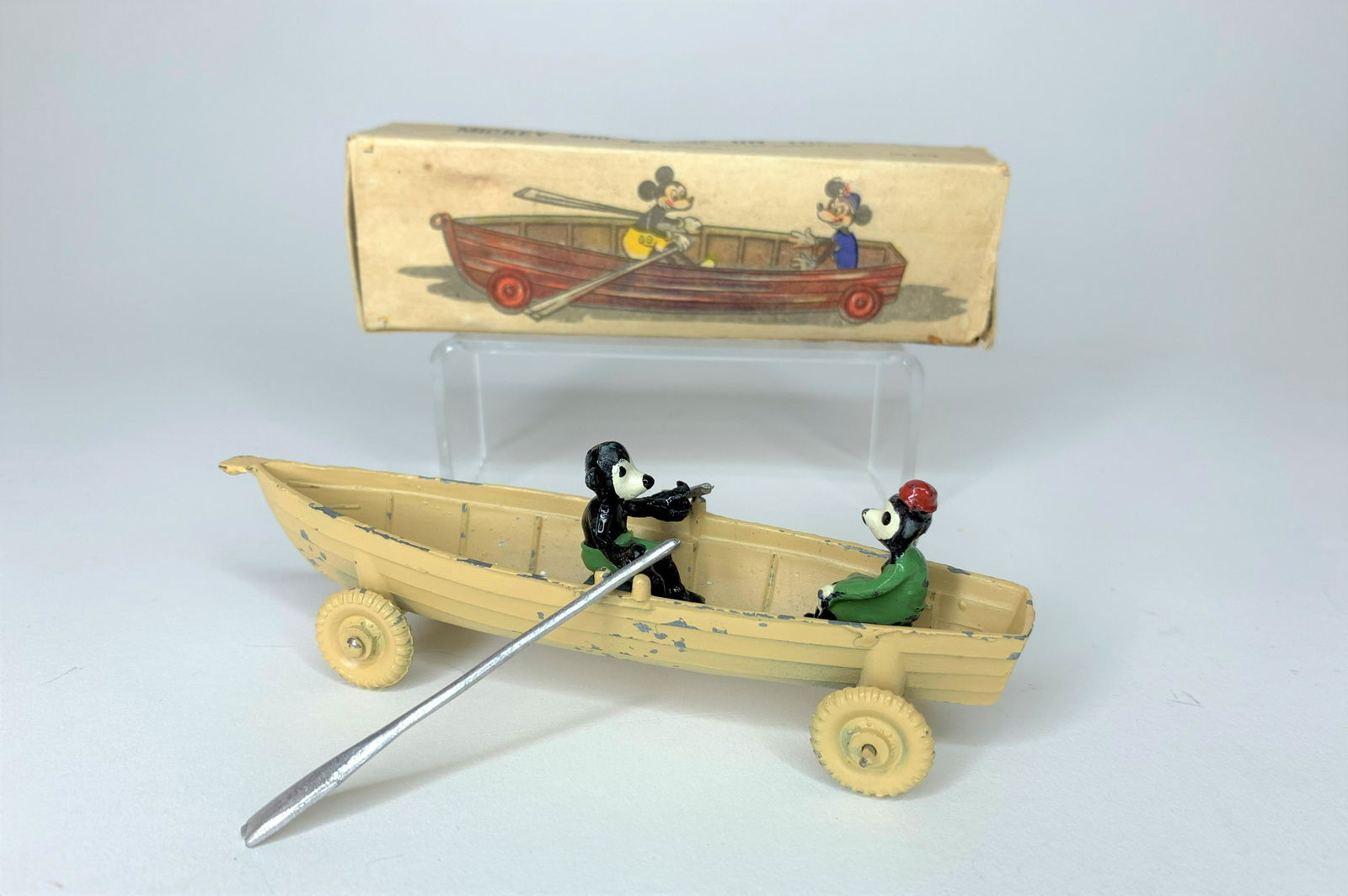 Salco Mickey & Minnie on the River (1 of 3)