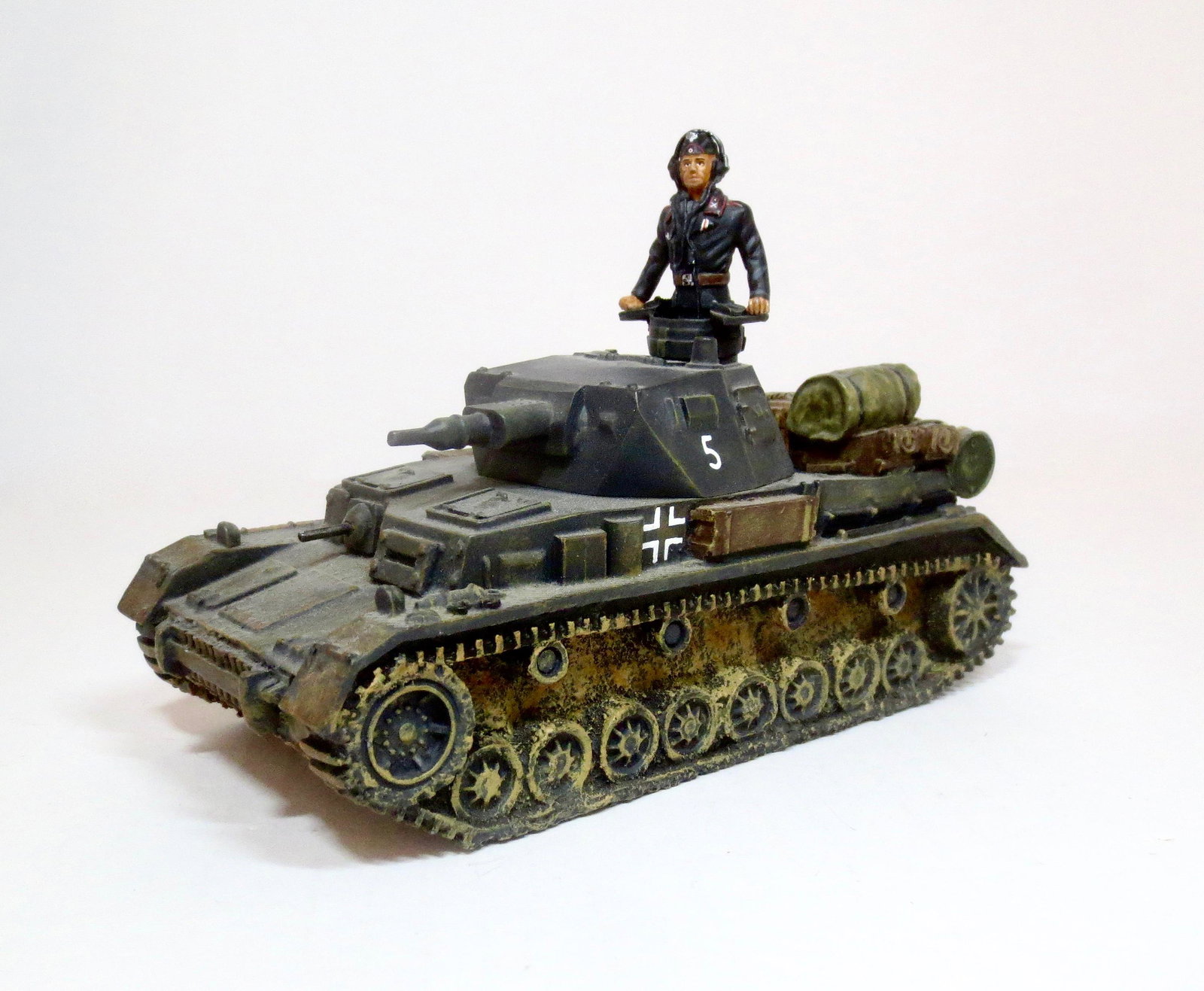 King & Country #WS026 Panzer IV: Retired set. 2 pieces. Near mint condition. Unboxed.