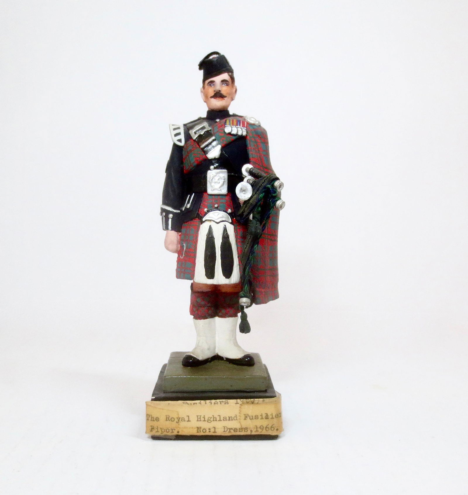 H.F. Willetts Royal Highland Fusilier Piper 1966 (1 of 1)
