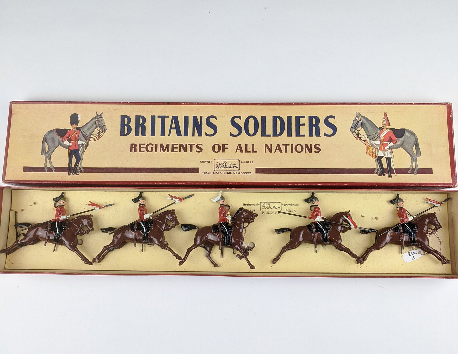 Britains #44 Queen's Bay: 5 Pieces Condition Excellent Box Very Good Post War