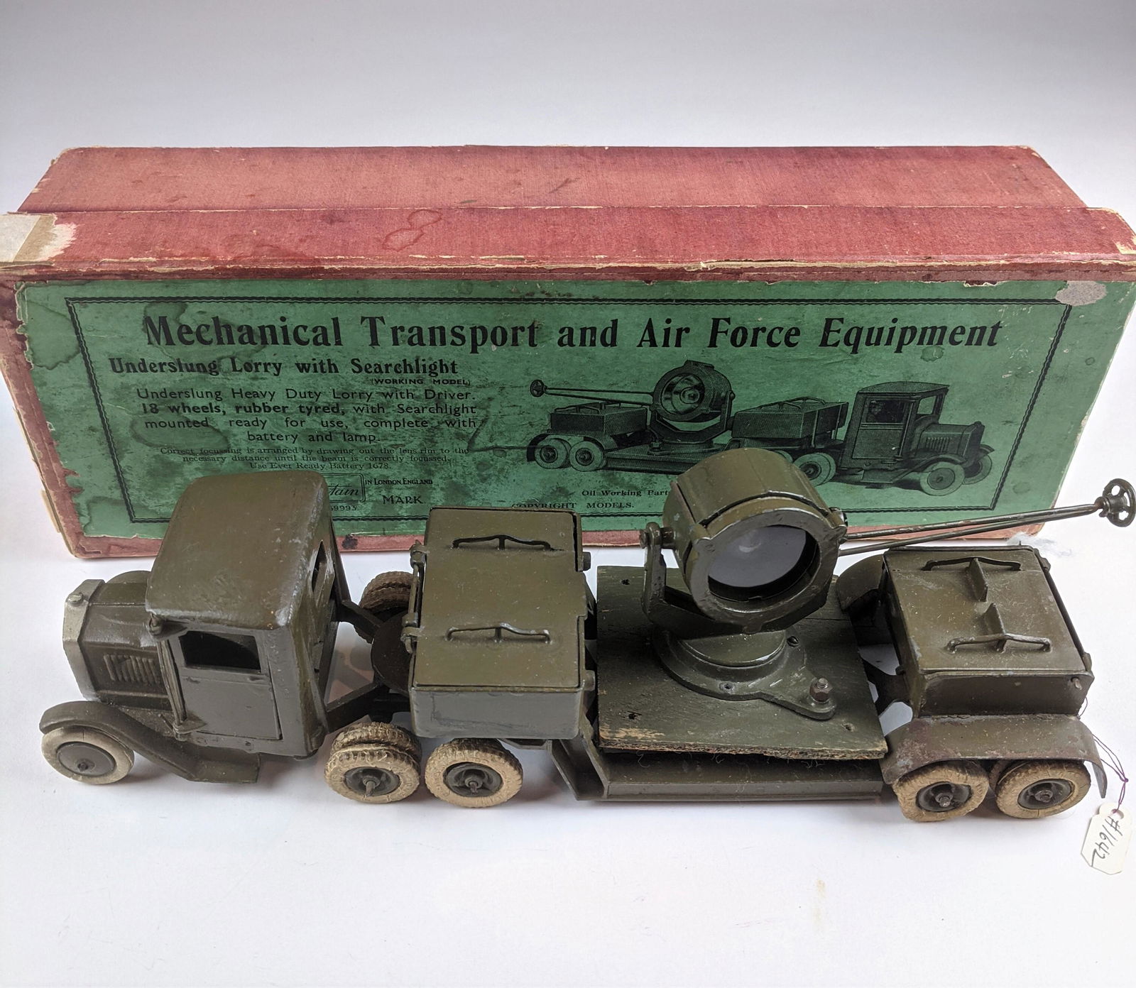 Britains #1642 Underslung Lorry w/Search Light (1 of 1)