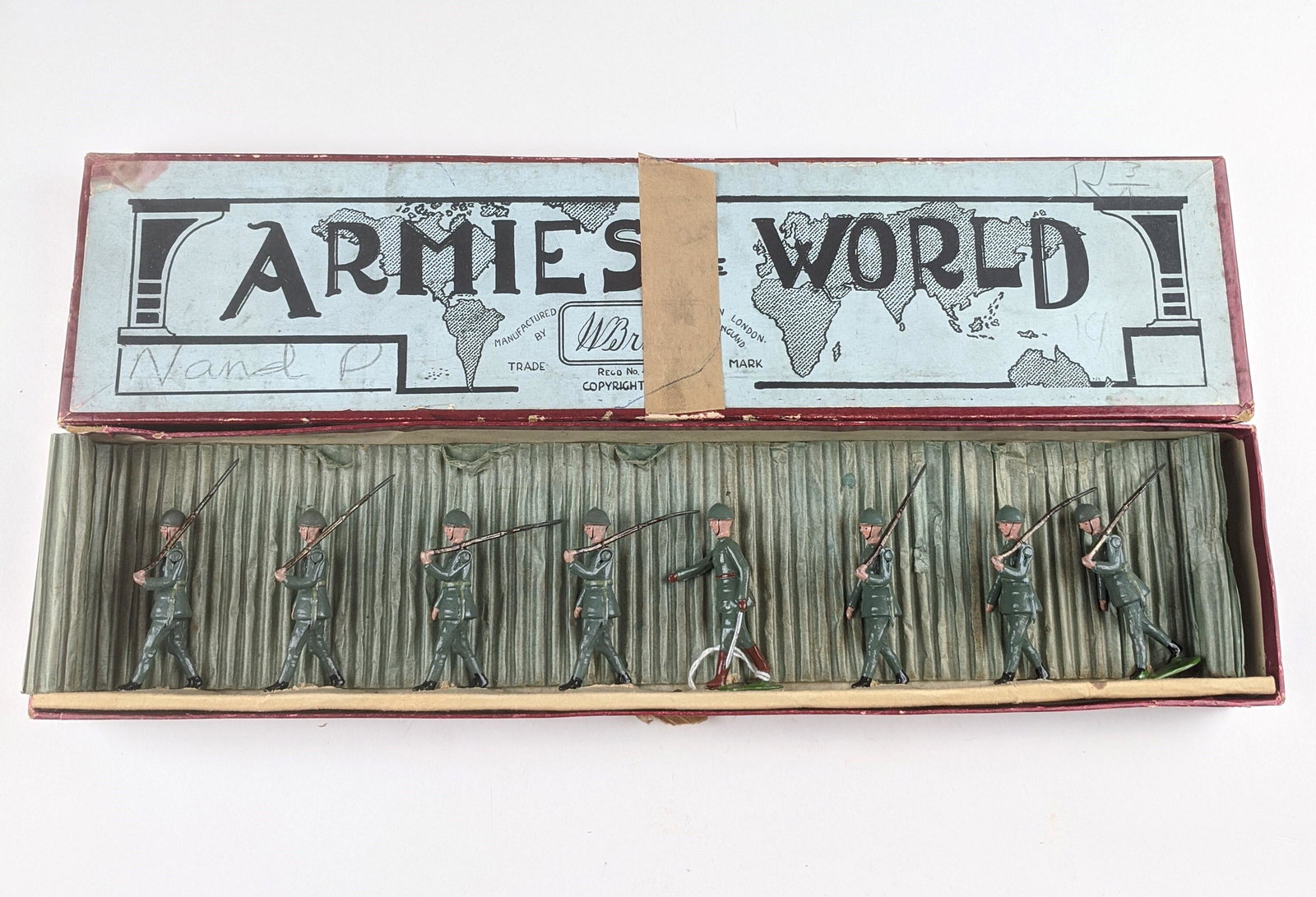 Britains #1850 Netherland Infantry: 8 Pieces Condition Excellent Box Good Brown Tape & Ripped Corner Pre War