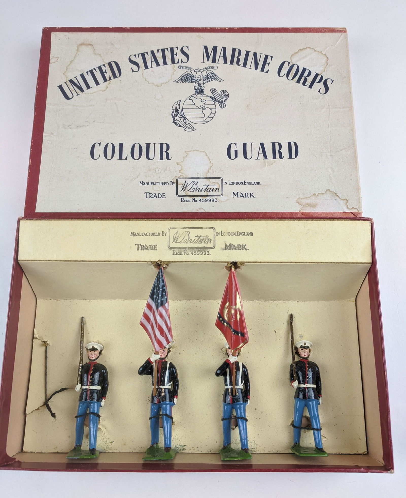 Britains #2101 U.S.M.C. Colour Guard (1 of 1)