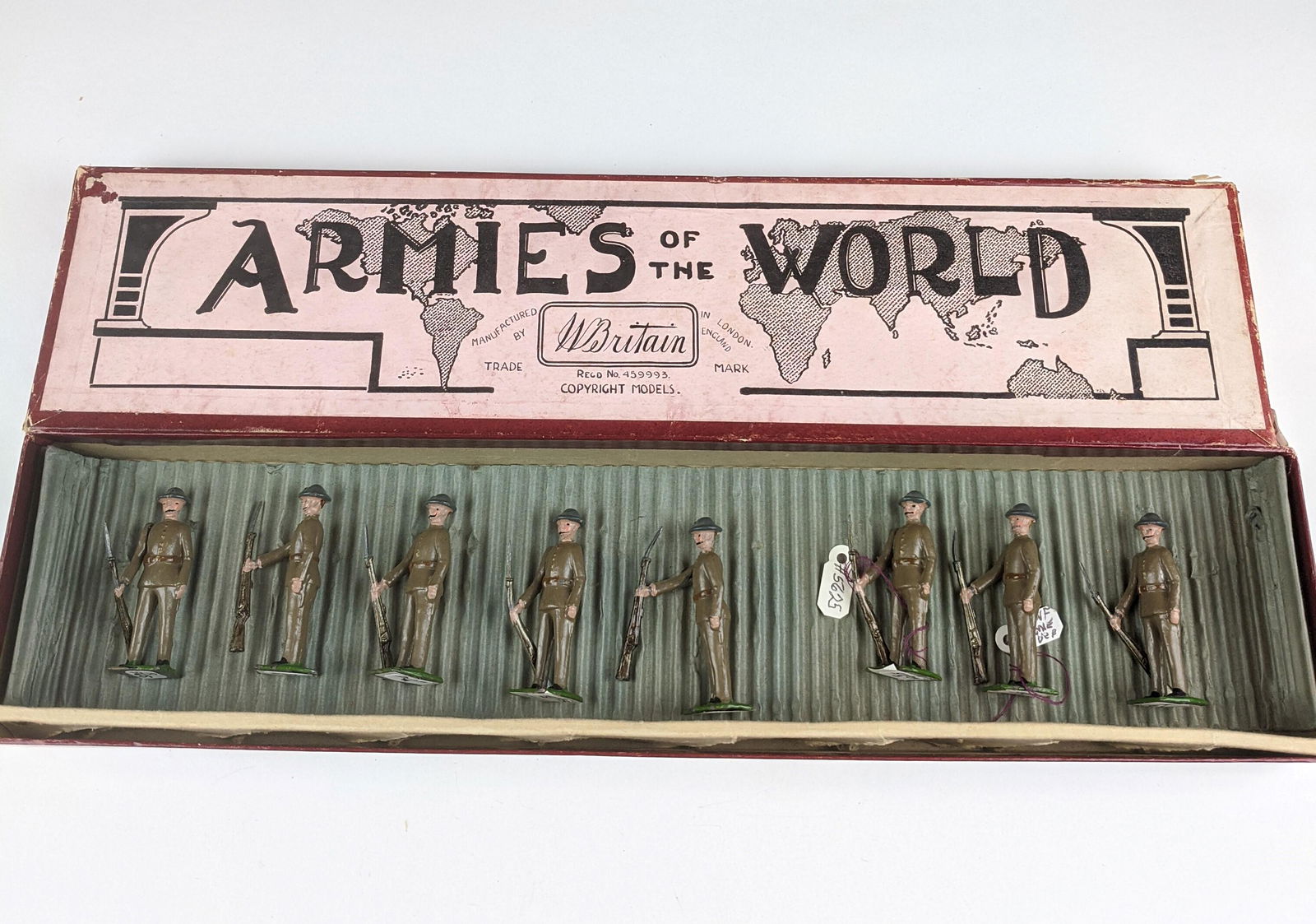 Britains #1828 Infantry Of The Line (1 of 1)