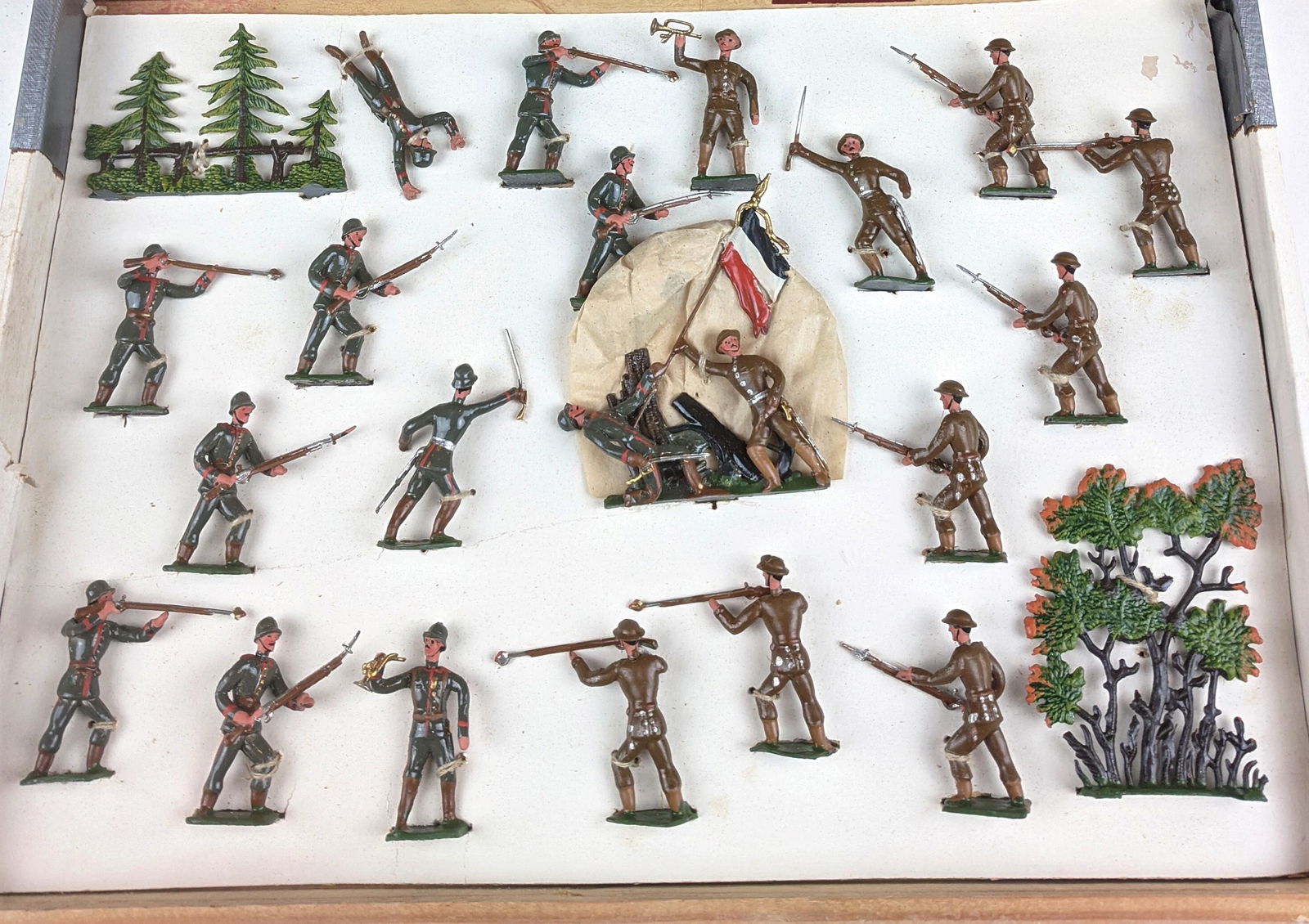 Heyde Size 2 Germans Battling English WWI (1 of 1)