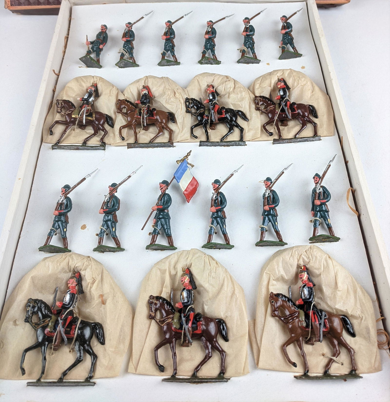 Heyde Size 2 256 French Infantry & Cavalry (1 of 1)