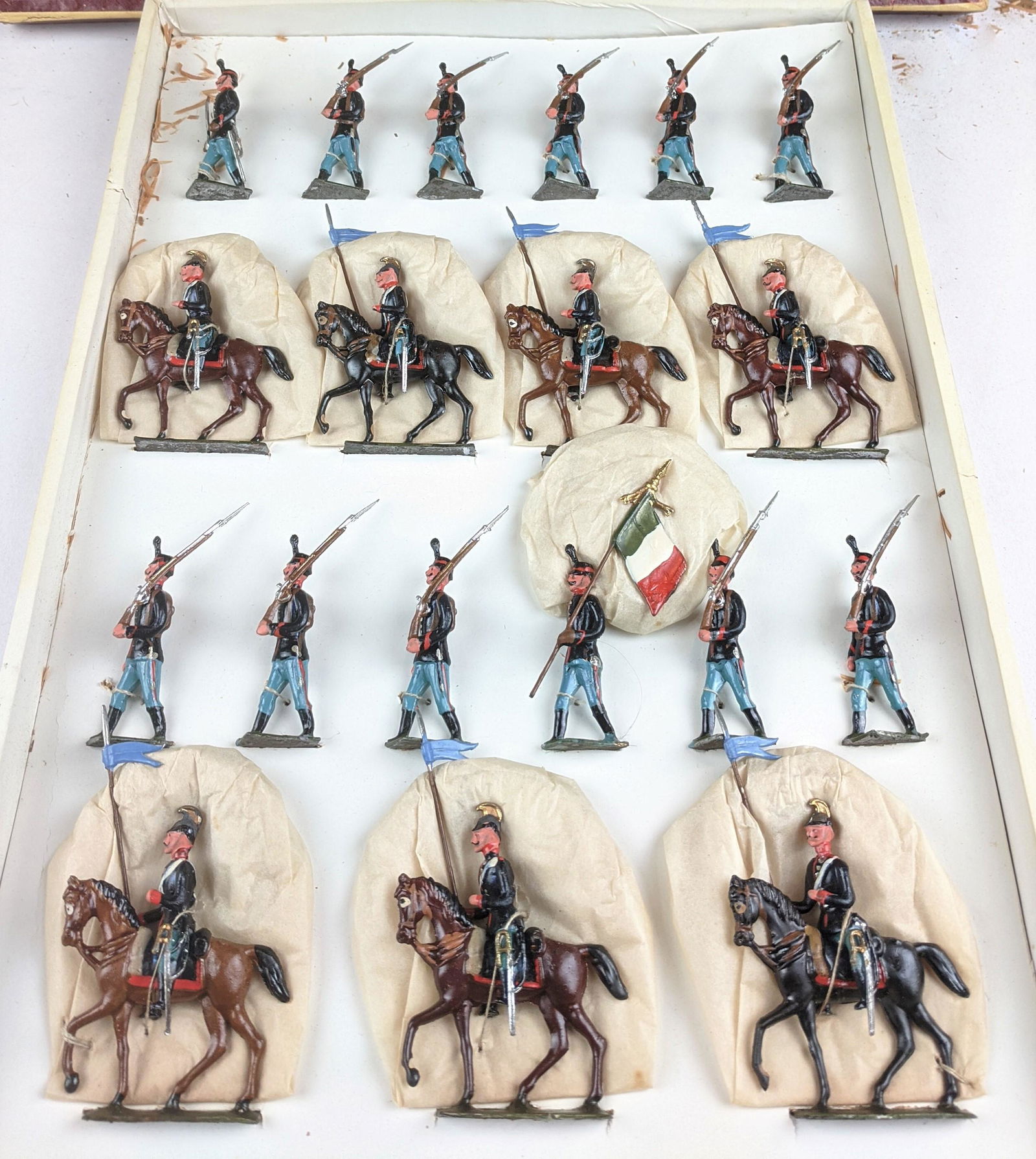 Heyde Size 2 256 Italian Infantry & Cavalry (1 of 1)