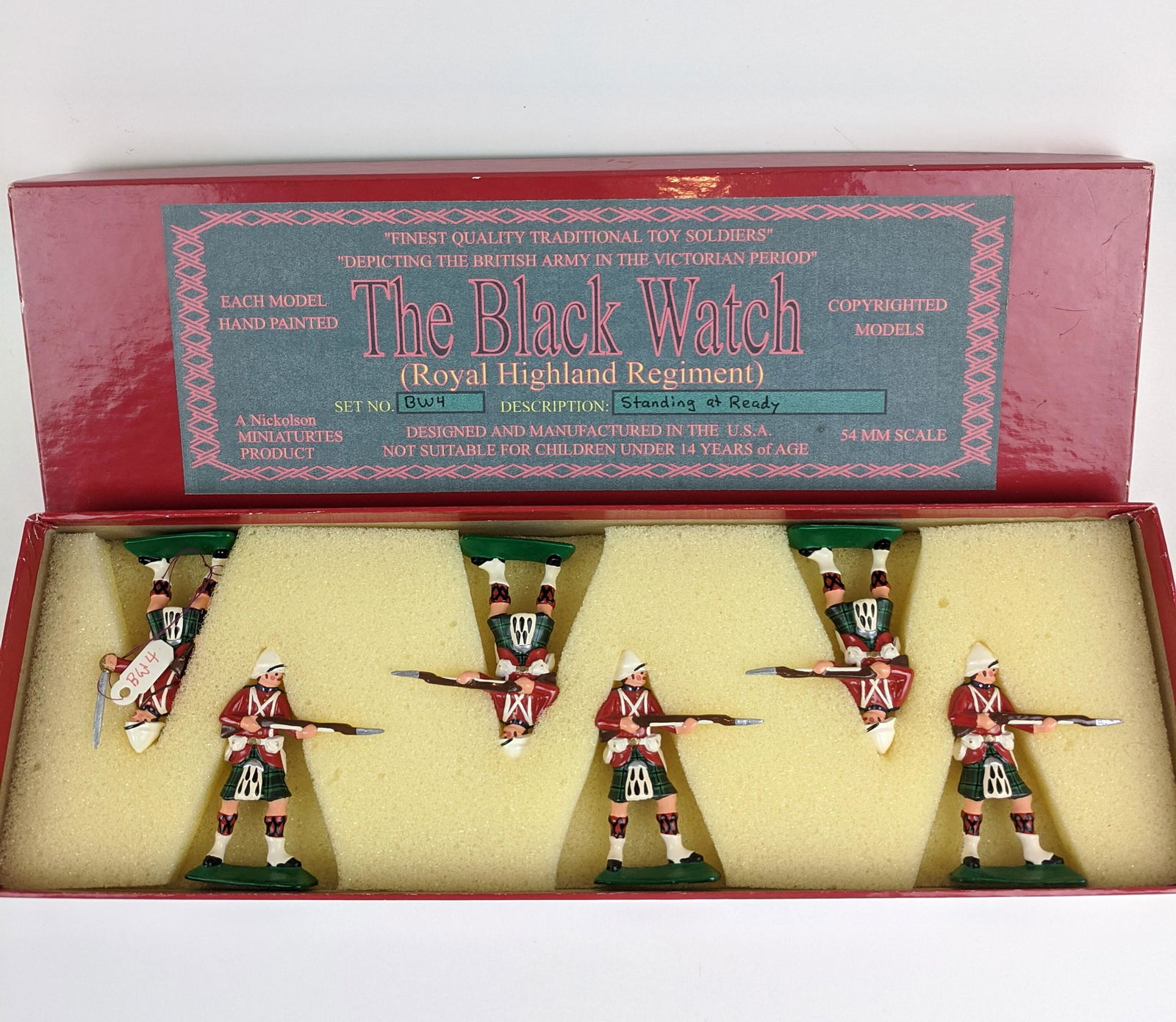 Nickolson Black Watch Standing At Ready (1 of 1)