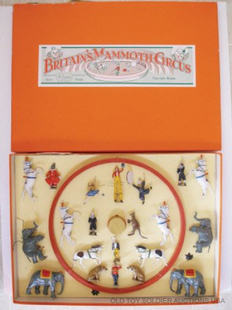 Britains Circus Display Set #1539 - Boxed: Britains Circus Display Set # 1539 Tied in original Mammoth Circus Box Post War 1948-1961. 23 Pieces + two stands. Condition Excellent. Box Good (Small piece of edge of box lid missing and split)