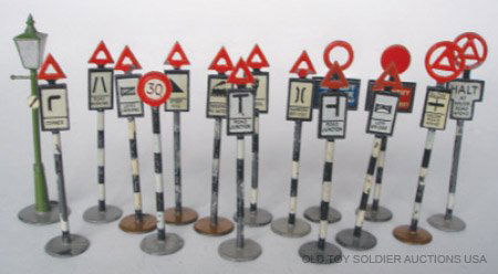 Britains From Set # 1429. SCARCE Road Signs: Britains From Set # 1429. SCARCE Road Signs. Road Narrows, Level Crossing, Steep Hill, Crossing No Gates, Road Junction, 30 MPH sign, Corner, Halt Major Road Ahead, Slow Major Road Ahead, No Entry One