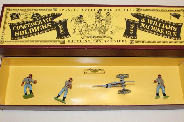 Britains #8883 Conderates & Williams Machine Gun: 4-pc Civil War set, 54 mm, 1995, gun and 3-man crew. MIB with outer sleeve.