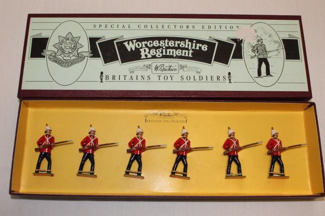 Britains set #8802 Worcestershire Regiment (1 of 1)