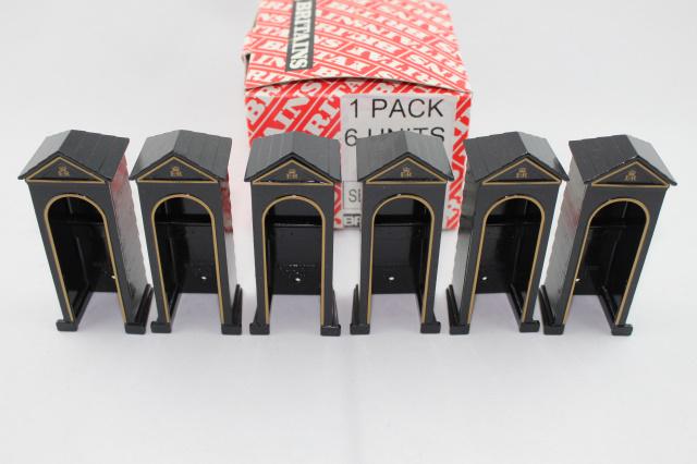 Britains #8050 Sentry Boxes (1 of 1)