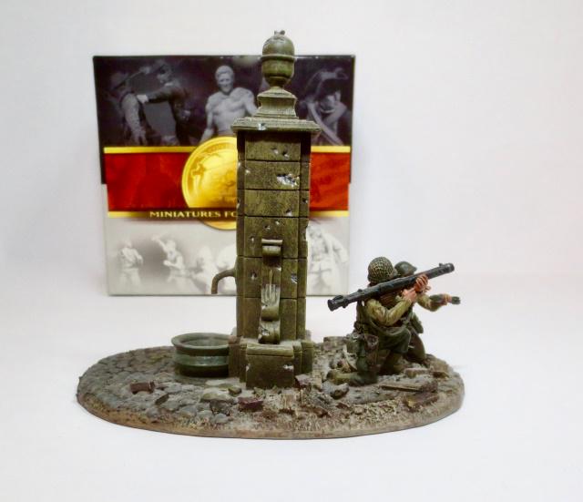 Conte #WW2-062 "GI Bazooka Team" (1 of 1)