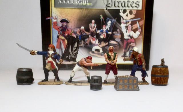 Conte Pirates #PIR022: "Give 'Em A Broadside." Pirate Gun Crew. 8 pieces. Excellent condition (missing cannon and some accessories). Box excellent.