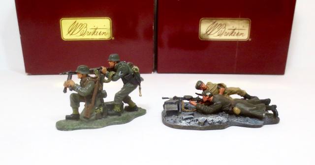 Britains WW2 German & Russian Gun Crews: German Machine Gun Team #17493, and Russian Light Machine Gun & Crew. 2 pieces. Near mint condition. Boxes excellent.