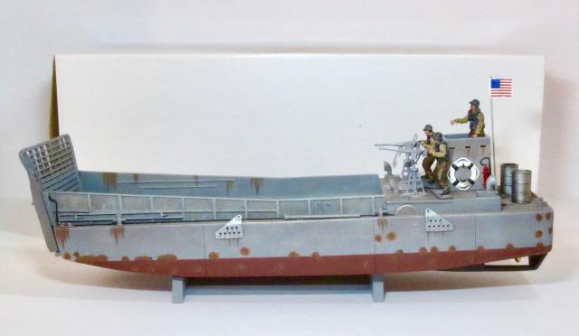 Conte Set #WW2082 LCM3 Landing Craft With Crew (1 of 1)