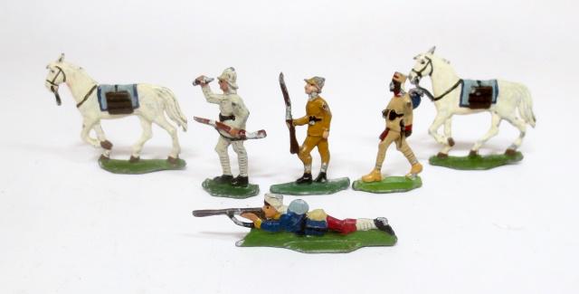 Assorted 35mm Flats: Explorers, Sudanese Infantry, French Foreign Legion, and Horses. 6 pieces. Very good condition. Unboxed.