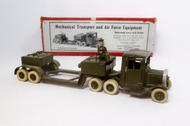 Britains #1641 Underslung Lorry With Driver (1 of 1)