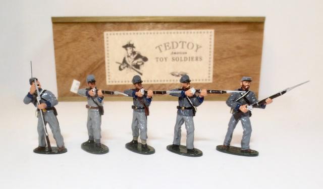 TedToy #TT355b Confederate Infantry: 29th Alabama, American Civil War. 5 pieces. Mint condition. Box excellent.