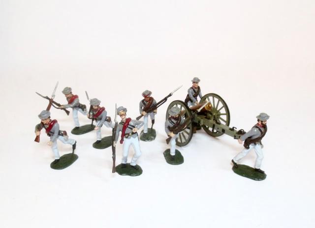 Bussler Confederate Infantry: 9 pieces. Near mint to excellent condition. Unboxed.