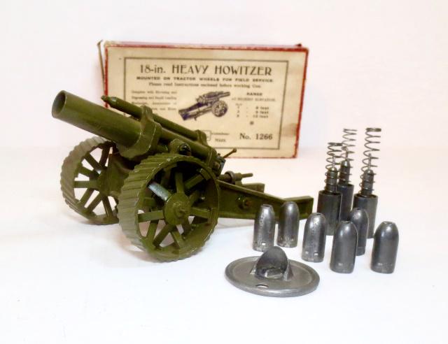Britains #1266 18-in Heavy Howitzer (1 of 1)